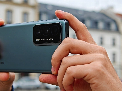 Oppo Find X10 выходит в Европе: первые фото с камерами Hasselblad