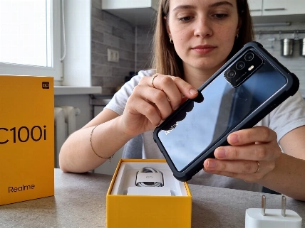 Realme C100i представлен: большой аккумулятор и 120 Гц за 14 999 рублей AndroidMag