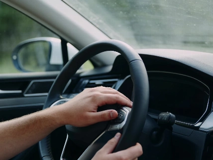 Gemini в Android Auto может получить анимацию Neural Expressive AndroidMag