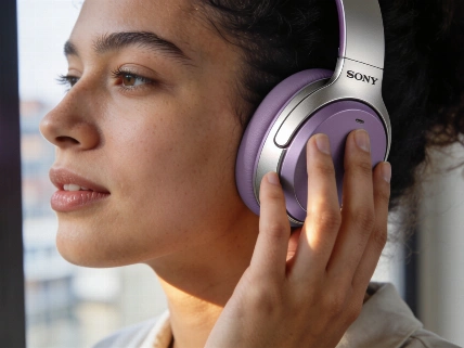 Sony WH-1000XM4C: флагманский звук без переплаты