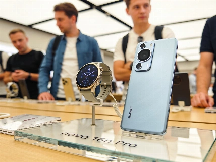 Huawei показала дизайн Watch 6 и готовит глобальный запуск 2 сентября
