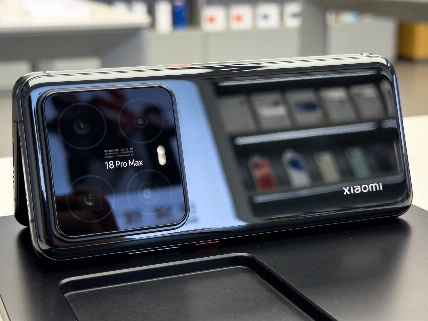 Xiaomi 18 Pro Max: новый дисплей, рекордная батарея и старт продаж в сентябре AndroidMag