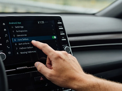 Android Auto готовит новое меню быстрых настроек и скрытый режим Jimothy
