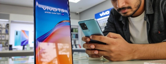 Vivo T5 5G: AMOLED-дисплей, батарея 7050 мАч и Android 16 за 34 999 ₽ © androidmag.org